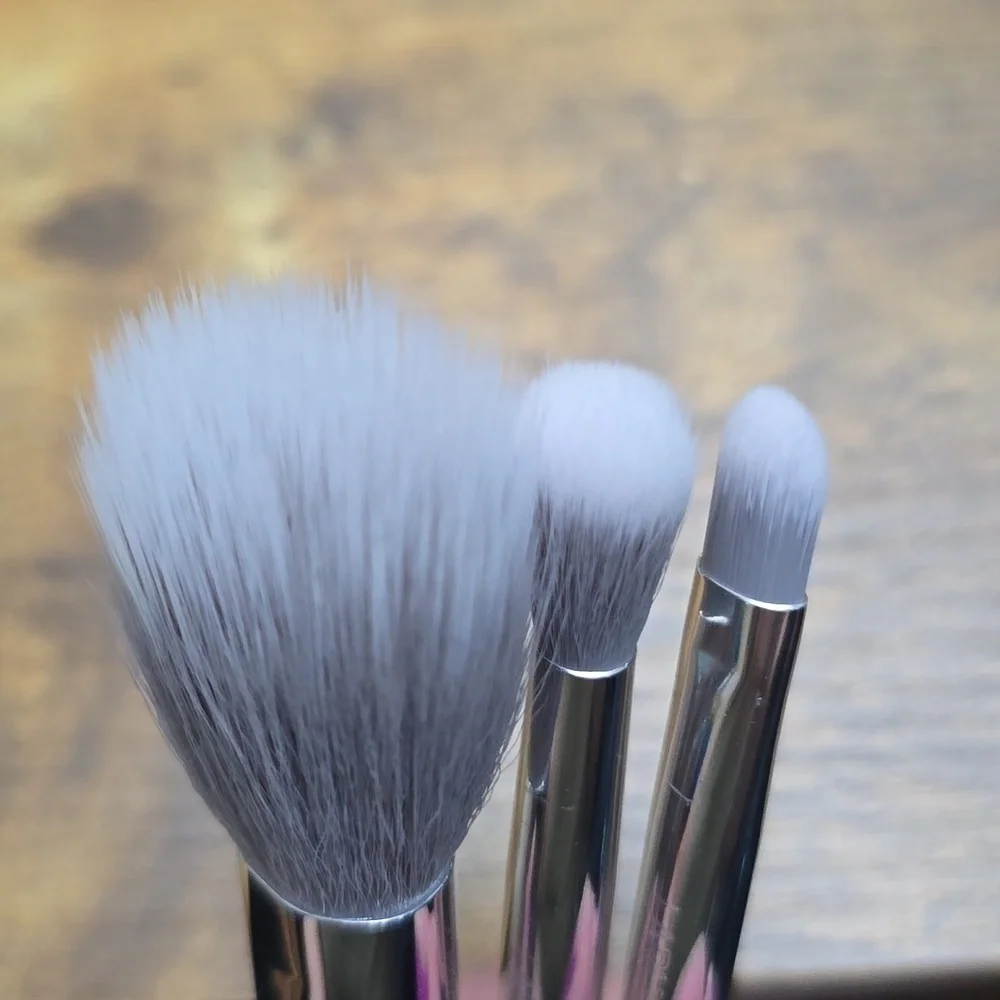 Laruce makeup brush
